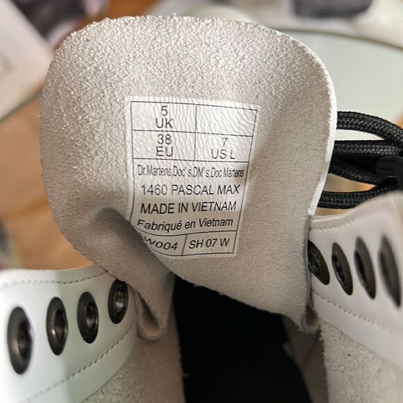 Dr. Martens 1460 Pascal Max Optical White Pisa Leather Platform Boots - Picture 10 of 10